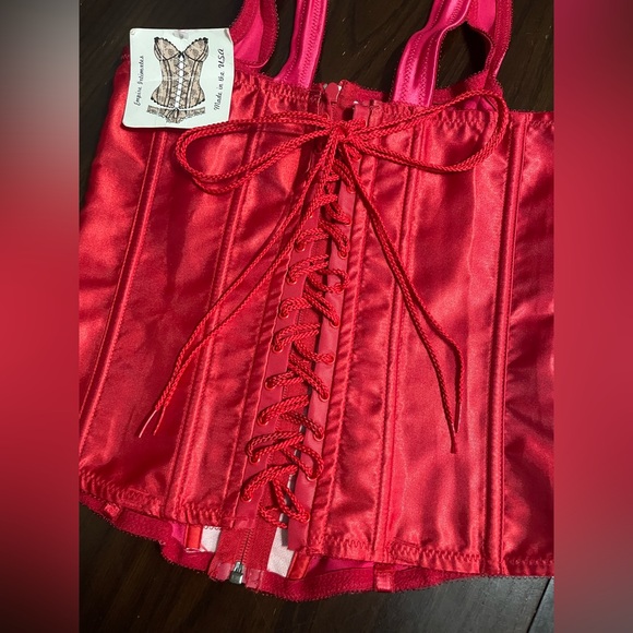 New Vintage Empire Intimates ❤️ Red Shapewear Corset with Satin Finish, size 36 - Picture 4 of 12